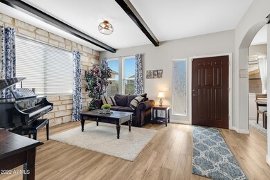 2238 W Dale Ln-7