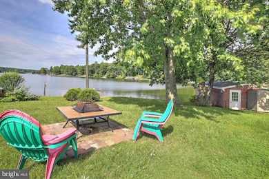 347 N Lakeshore Dr, Louisa, VA 23093 - photo 2