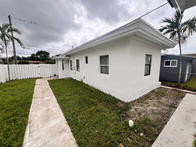 612 NW 6th Ct unit 1, Hallandale Beach, FL 33009 - photo 2