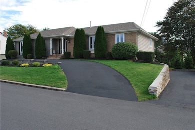 20 Carriage Way, North Providence, RI 02904 - photo 3