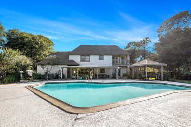 1105 Main St, Alvin, TX 77511 - photo 3