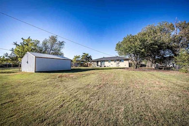 1707 NW 44th St, Lawton, OK 73505 - photo 6