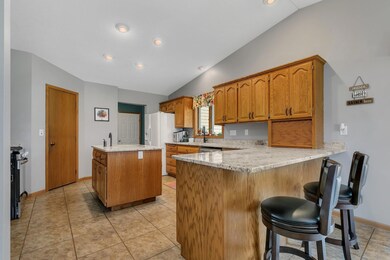 521 15th St N, Sauk Rapids, MN 56379 - photo 2