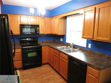 1305 Mark Twain Dr, Lansing, MI 48911 - photo 5