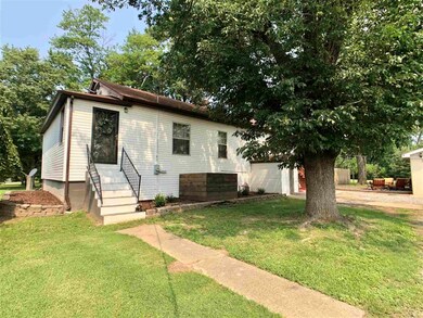 1020 W Beggs Place, Harrisburg, IL 62946 - photo 7