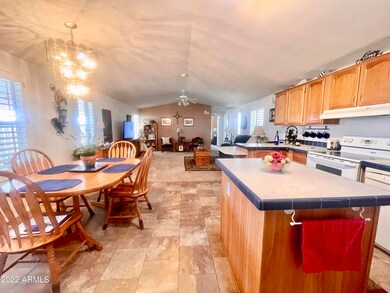 LOT22COMBOKITHCNLIVING