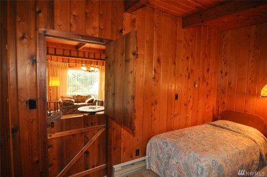 2124 Maple St, Point Roberts, WA 98281 - photo 7