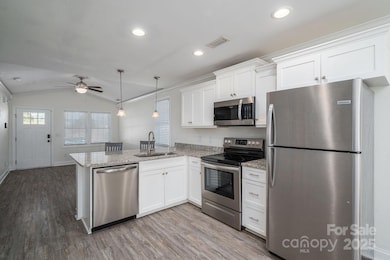 1942 11th Ave NE, Hickory, NC 28601 - photo 6