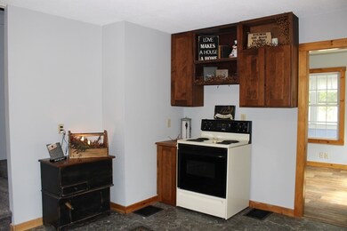 2083 White Pond Rd, Athol, MA 01331 - photo 2