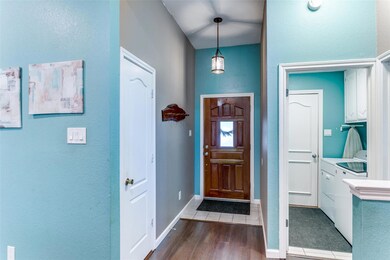 7517 Dana Ln, North Richland Hills, TX 76182 - photo 4