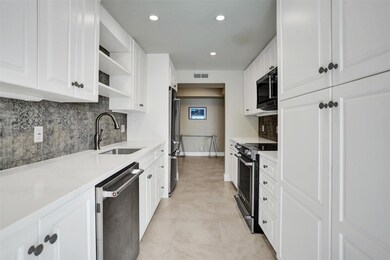 Water Glades unit 15B, Riviera Beach, FL 33404 - photo 5