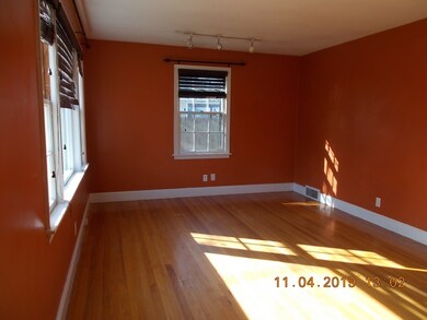 242 Plumtree Rd, Springfield, MA 01118 - photo 4