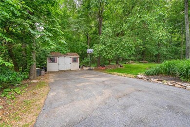 4476 Rose Dr, Emmaus, PA 18049 - photo 6