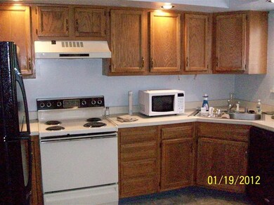 1010 Hancock Cir unit 11, Harrodsburg, KY 40330 - photo 5