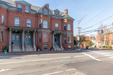 194 High St #2