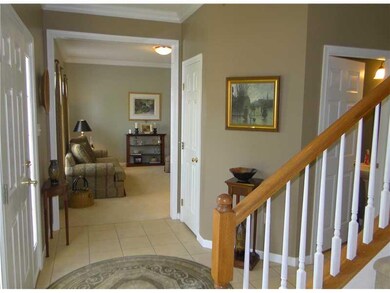 Entry/Foyer.