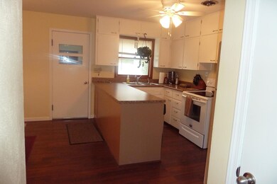 301 14th Ave NE, Jamestown, ND 58401 - photo 7