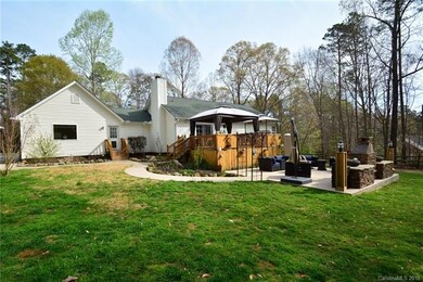 Rear of home is as pleasing as the front!  Wouldn'