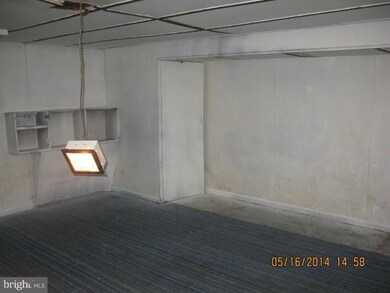 826 Lannerton Rd, Middle River, MD 21220 - photo 6