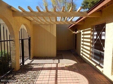 023-296677 Courtyard