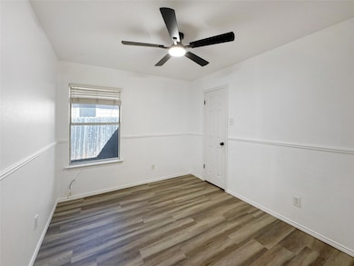 1901 Holly Springs Dr, Taylor, TX 76574 - photo 6