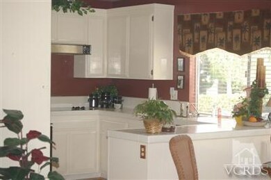 2353 Otono Cir, Thousand Oaks, CA 91362 - photo 3