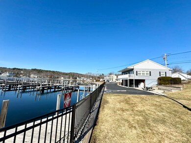 21 Pleasant St unit 61, Meredith, NH 03253 - photo 5