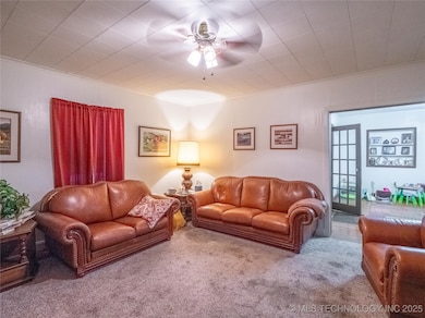 611 N Hickory St, McAlester, OK 74501 - photo 3