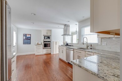 816 Dedham St, Newton Center, MA 02459 - photo 6