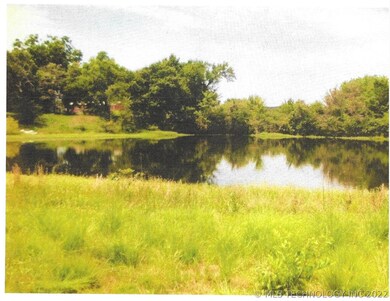 906 Warren Rd, Henryetta, OK 74437 - photo 4