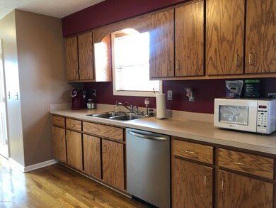 384 Forest Ridge Dr, Mount Washington, KY 40047 - photo 4