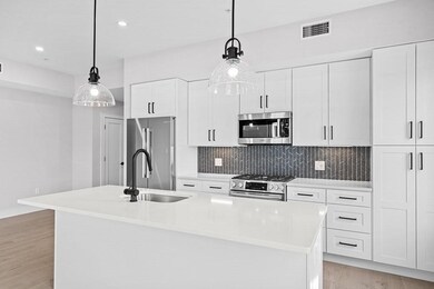 37 Horace St unit 201, Boston, MA 02128 - photo 4