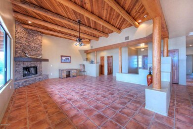 LIVING ROOM 3