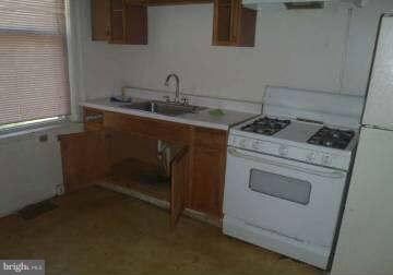 2716 Edmondson Ave, Baltimore, MD 21223 - photo 2