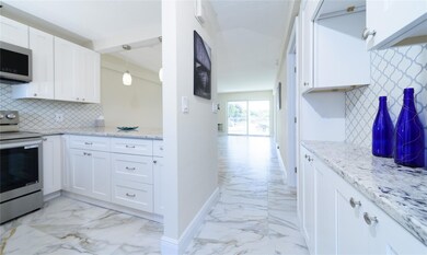 1511 SE 15th Ct unit 201, Deerfield Beach, FL 33441 - photo 2