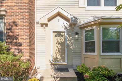5 Port Haven Ct, Germantown, MD 20874 - photo 2
