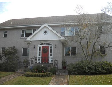 Photo. 4 units, owner occupied. $ 295/month condo