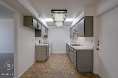 14204 N Newcastle Dr unit 15C, Sun City, AZ 85351 - photo 2