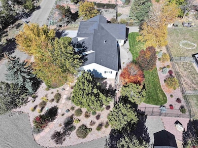 520 NE Ginters Grove Ln, Cedaredge, CO 81413 - photo 4