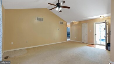 26100 Sycamore Dr, Mechanicsville, MD 20659 - photo 5