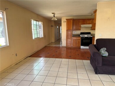 10736 Capistrano Ave, Lynwood, CA 90262 - photo 5