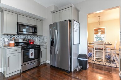 14 Greene St, Warwick, RI 02886 - photo 6