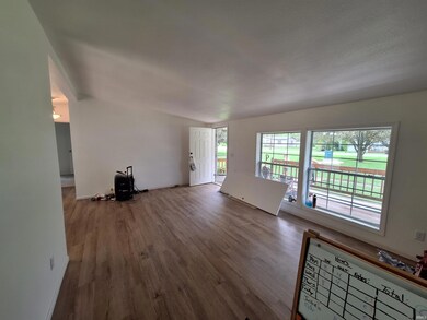 1080 N Jackson St, Andrews, IN 46702 - photo 4