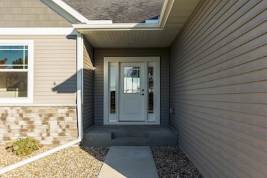 225 10th Ave NE, Hutchinson, MN 55350 - photo 5