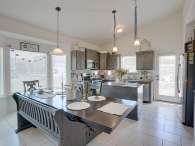 13662 Keighly St, El Paso, TX 79928 - photo 7