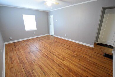 5 Living Room