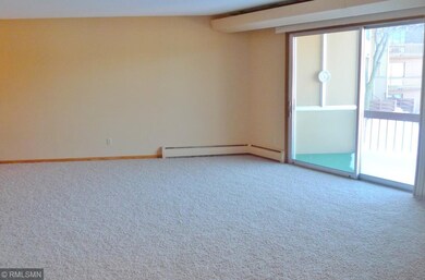 22x15 Living Room