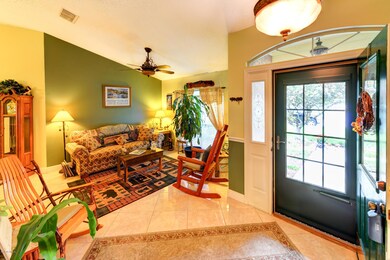 Foyer - Great Room.jpg