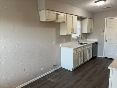 1716 Bette Dr, Mesquite, TX 75149 - photo 4