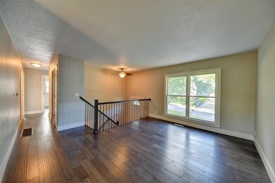 3139 Pebble Dr SW, Cedar Rapids, IA 52404 - photo 6